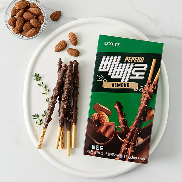 LOTTE Almond PEPERO 37g